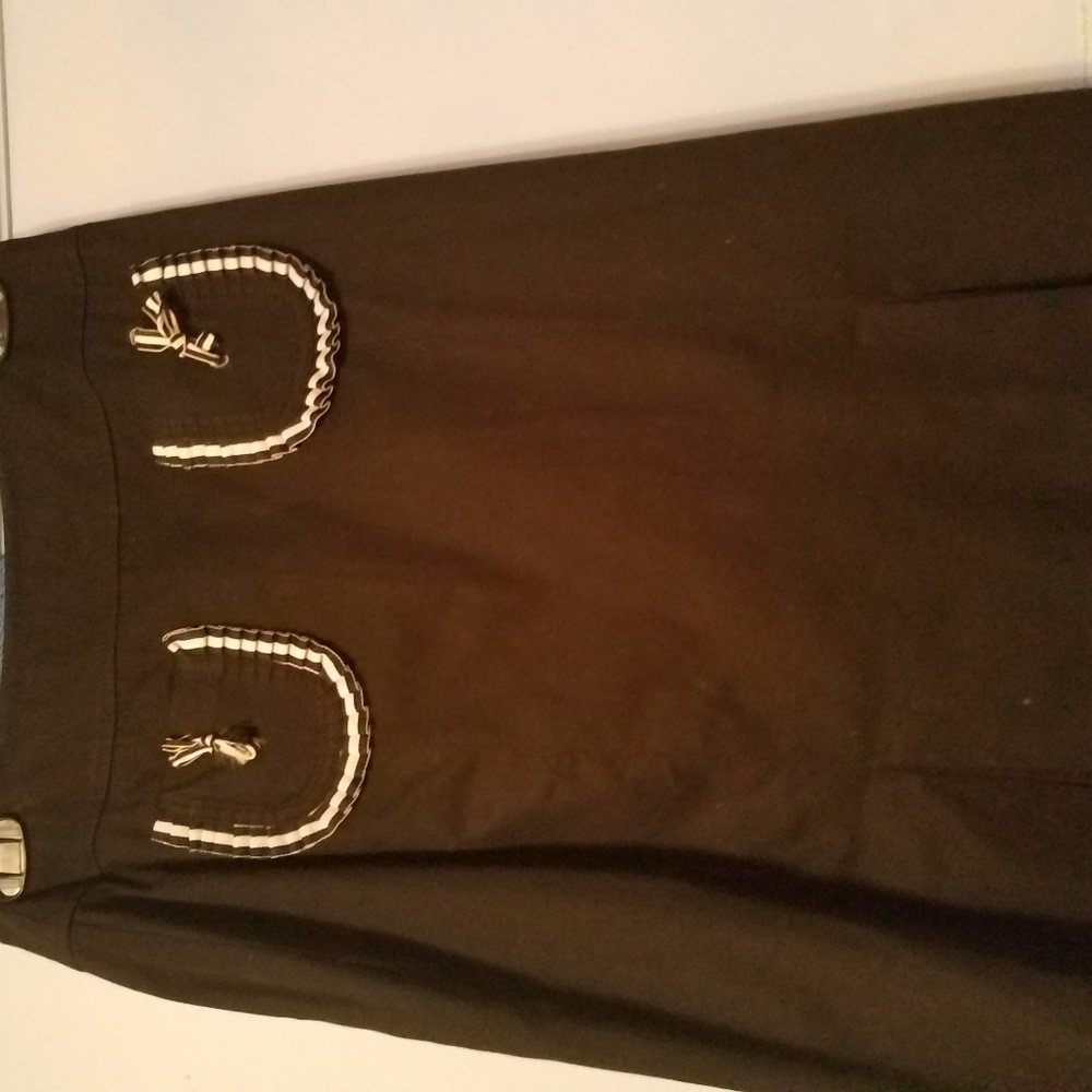 Black skirt with white ruffle design